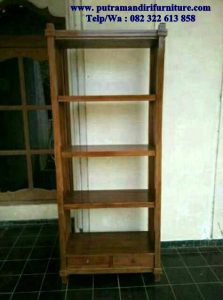lemari tempat arsip dokumen