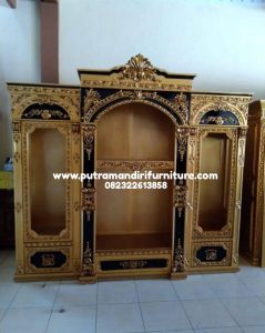 Lemari Hias Model Ukir Mahkota