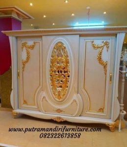 Lemari Pakaian Ukir Umbrela