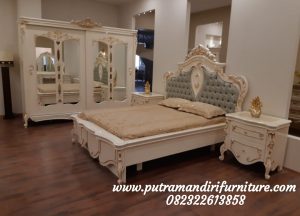 Tempat Tidur Ukir Macelino