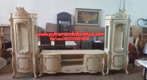 Bufet Tv Putih Tulang Ukir