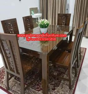 Kursi Makan Minimalis Ukir Bunga