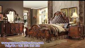 tempat tidur jati ukiran klasik