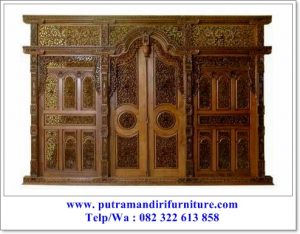 pintu gebyok ukir klasik