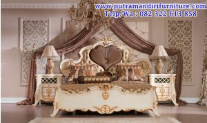 set dipan tempat tidur ukiran mewah
