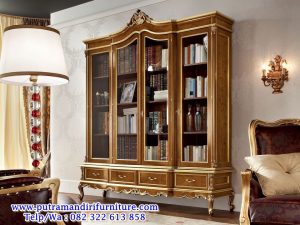 lemari buku kaca