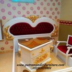Set Meja Rias Ukir Monica
