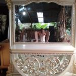 Meja Rias Ukir Kartika