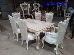 Set Kursi Makan Ukiran Romario