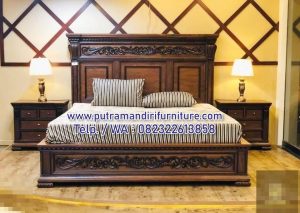 Tempat Tidur Ukir Jati Klasik Mewah