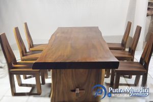 Meja Makan Solid Kayu Trembesi Natural Alami Jepara